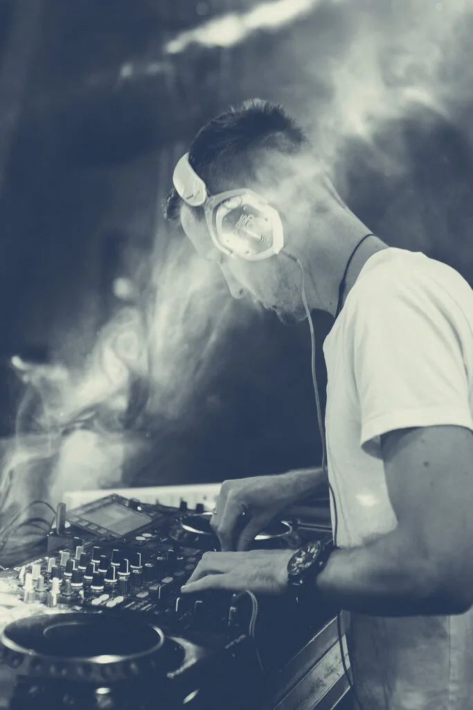 Ultimate Mobile DJ Scottsdale AZ | Mobile DJ Services | Unforgettable Events 1 Mobile DJ Scottsdale AZ